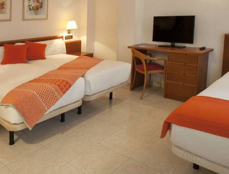 Habitación Triple Hostal Dos Rios